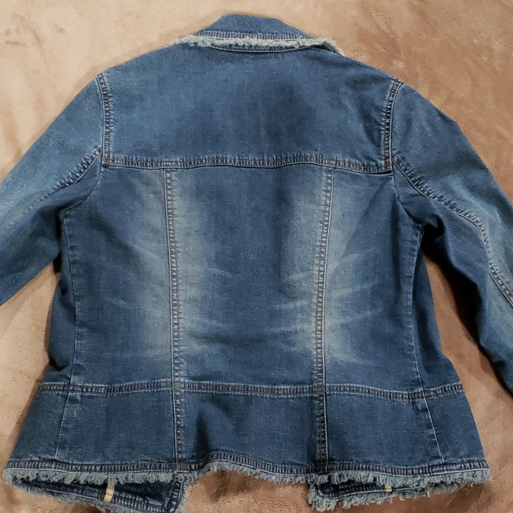 Denim jacket - Picture 5 of 6